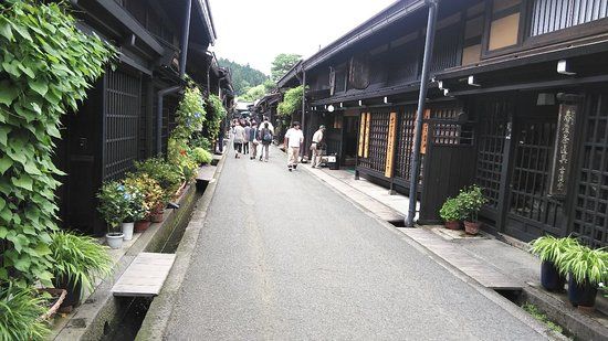 Sanmachi Suji